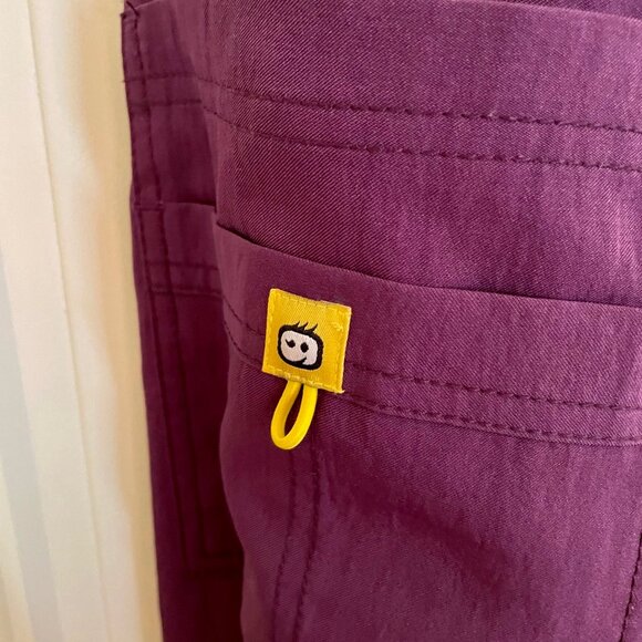 Four Stretch 4 New Set Scrubs L Unisex Purple Top Bottom - Picture 8 of 13